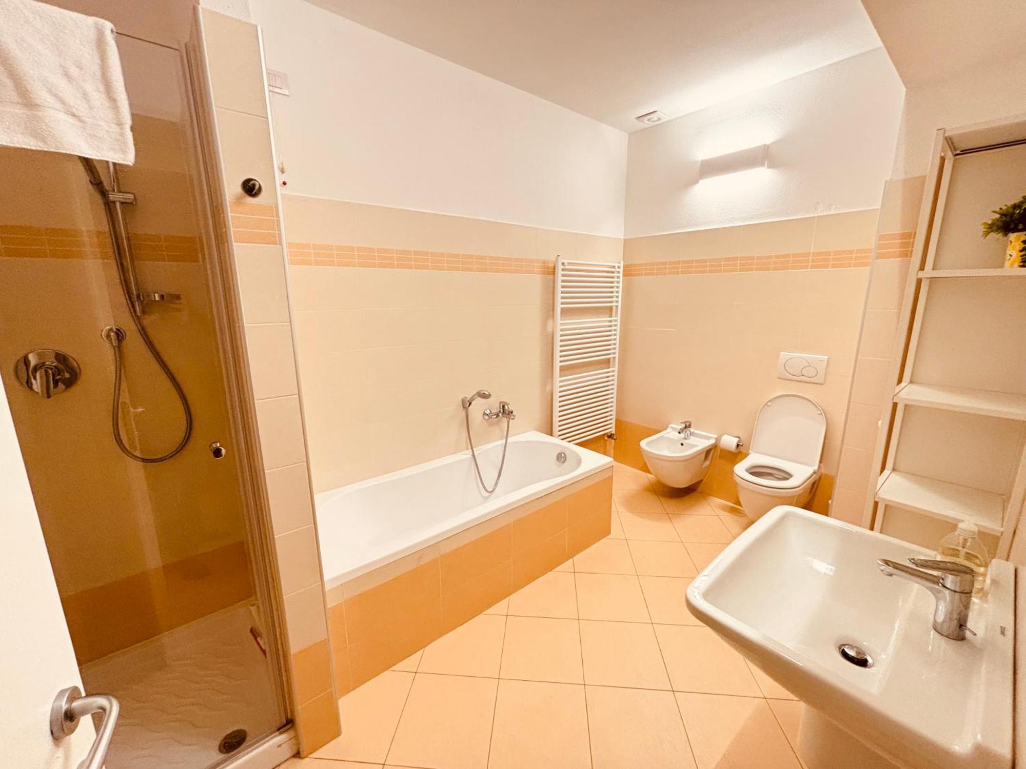 Lago Villa Zen - Apartment With Jacuzzi, Panoramic Views Lenno Ngoại thất bức ảnh